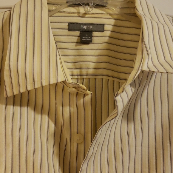 NWOT button down shirt - Picture 3 of 3